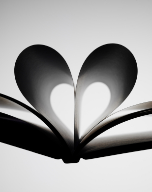 For the Love of Books_blog thumbnail pic_book heart